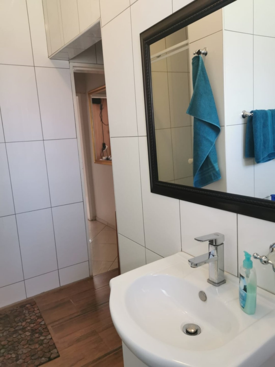 2 Bedroom Property for Sale in Bloemhof North West